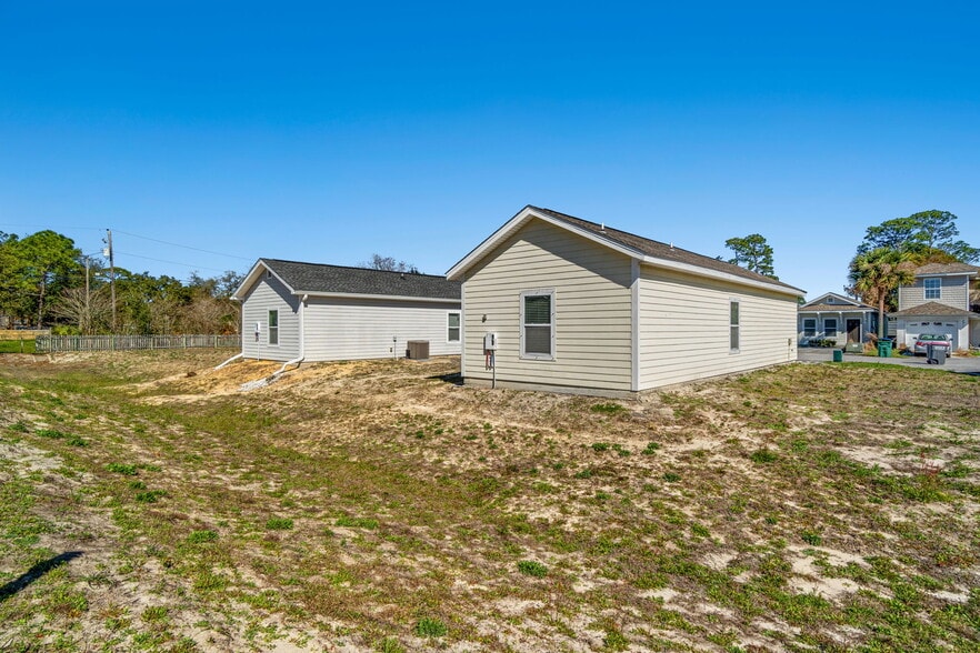More Photos Of 2906 Sarah Jean Ct, Panama City Manufactured Housing Mobile Home Park For Sale
