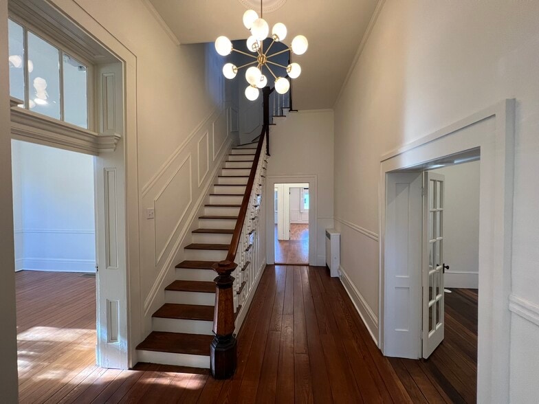 More Photos Of 312 Main, Troy Office For Lease