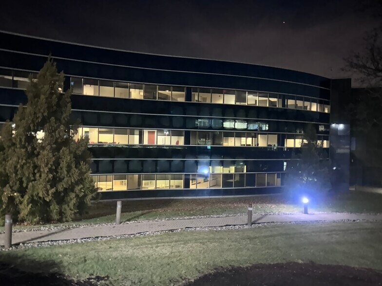 More Photos Of 430 Route 22 E, Bridgewater Office For Lease
