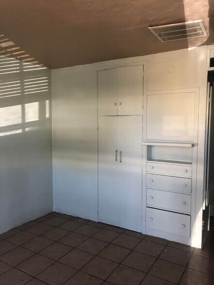 More Photos Of 120 E 34th St, Tucson Apartments For Sale