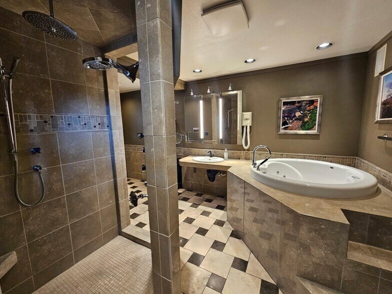 More Photos Of 61455 S Highway 97, Bend General Retail For Lease