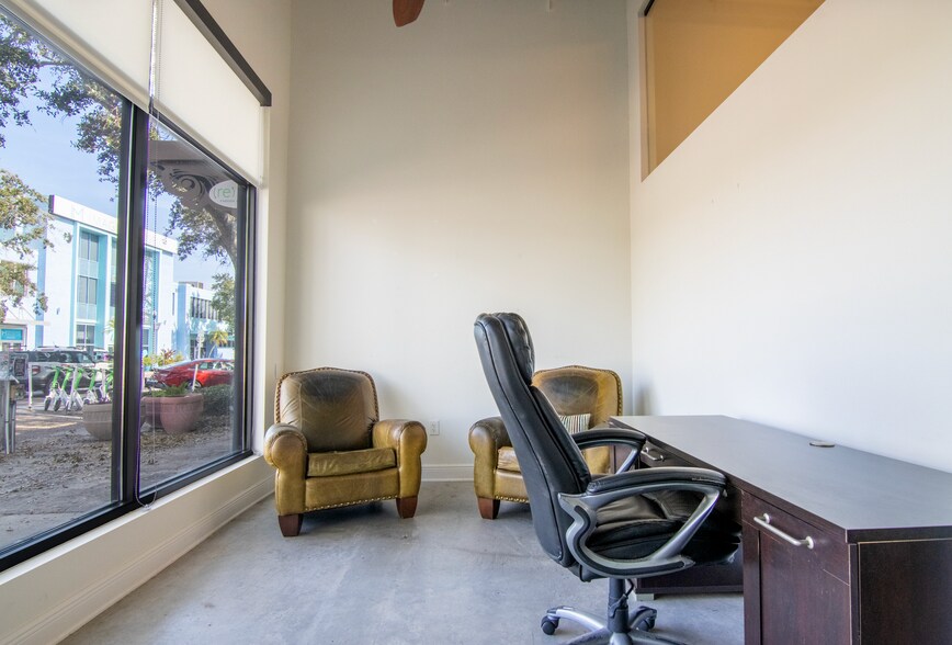 More Photos Of 1980 Central Ave, Saint Petersburg Loft Creative Space For Lease