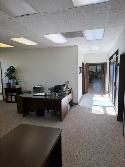 More Photos Of 886 N Mill St, Lewisville Office For Sale