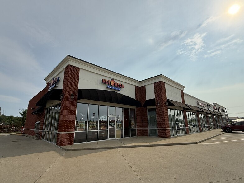 Primary Photo Of 8680 High Point Dr, Newburgh Unknown For Lease