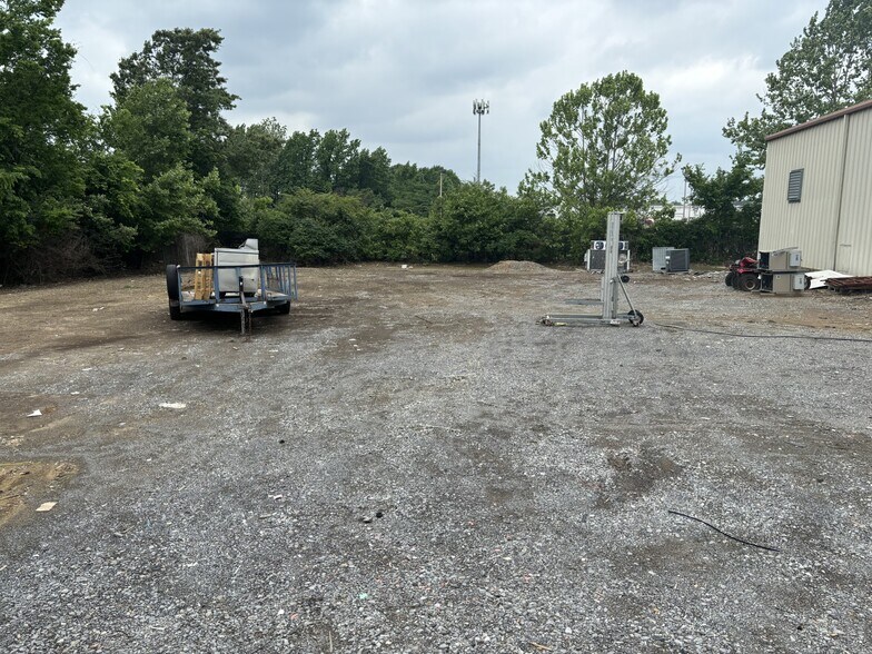 More Photos Of 1983 Vanderhorn Dr, Memphis Warehouse For Lease