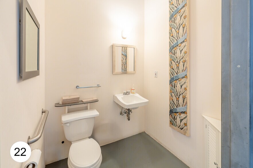 More Photos Of 2124 44th Ave, Long Island City Warehouse For Sale