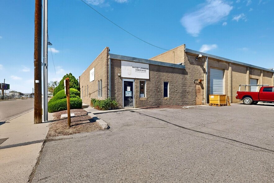 More Photos Of 2105 Aztec Rd NE, Albuquerque Warehouse For Sale