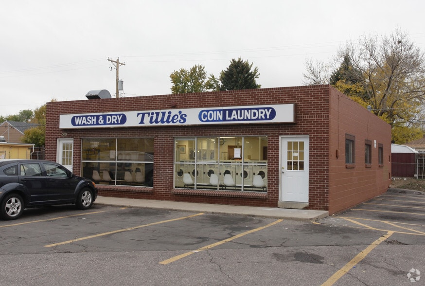 More Photos Of 1901-2099 S Federal Blvd, Denver Unknown For Lease