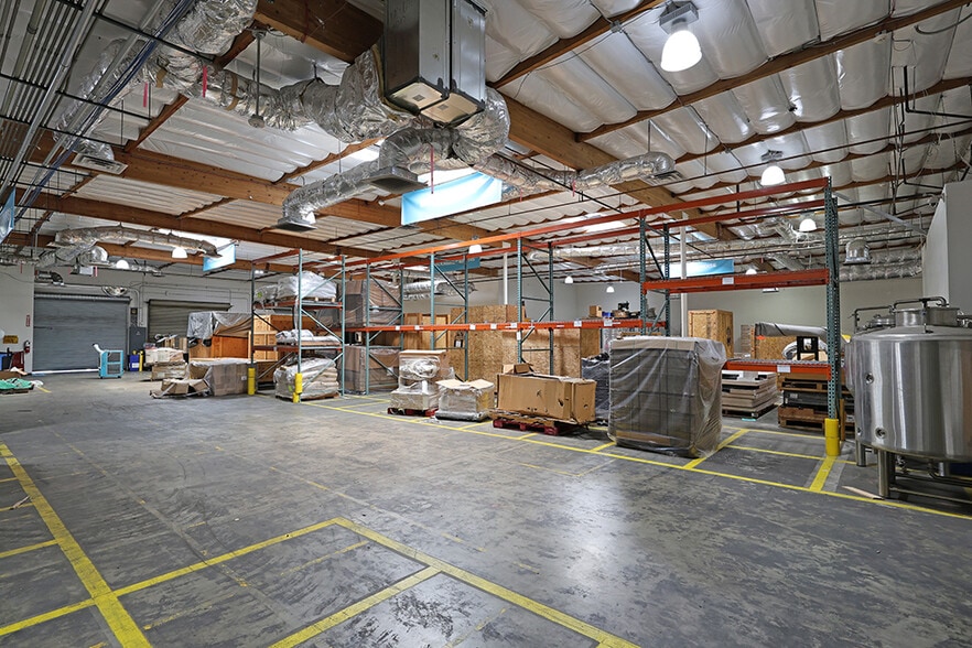 More Photos Of 4520 Electronics Pl, Los Angeles Warehouse For Lease