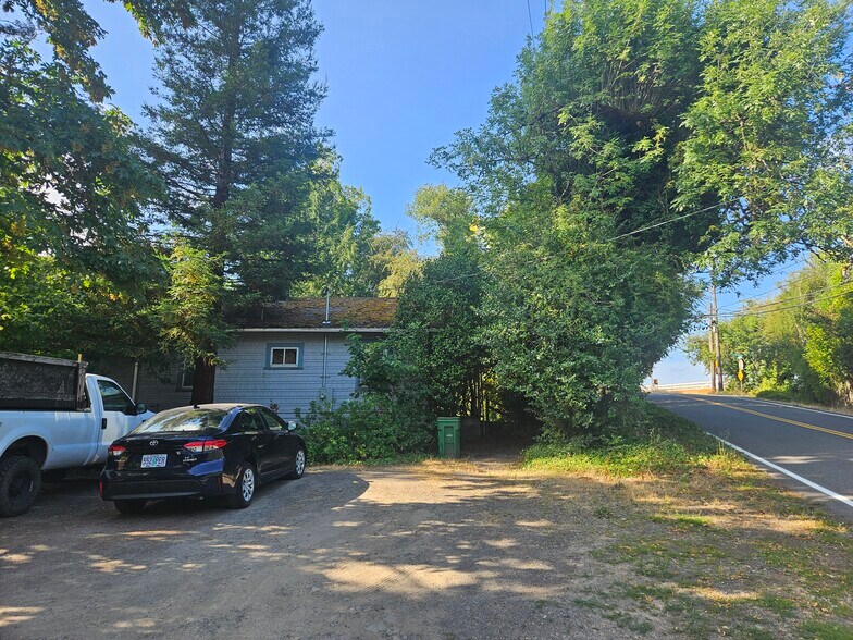 More Photos Of 5930 SW Shattuck Rd, Portland Land For Sale