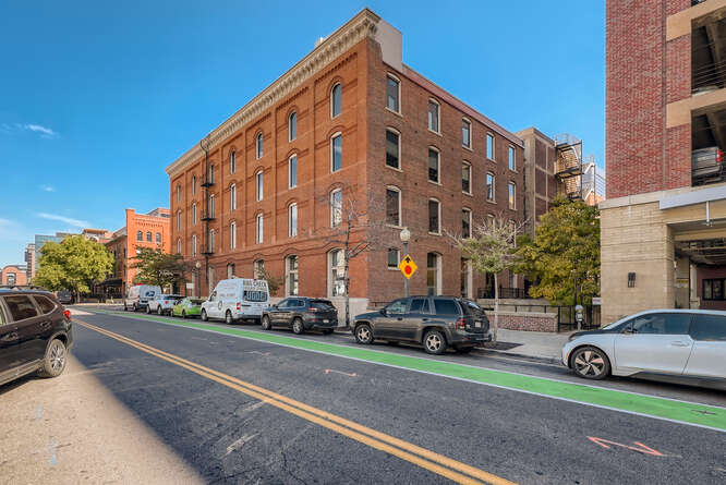 More Photos Of 1660 17th St, Denver Office Residential For Sale