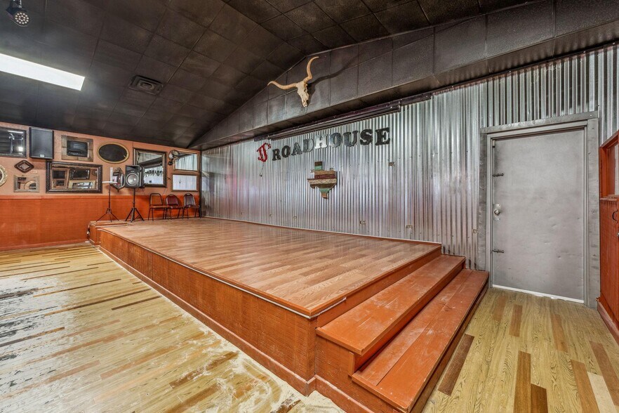 More Photos Of 3261 FM 933, Whitney Restaurant For Sale