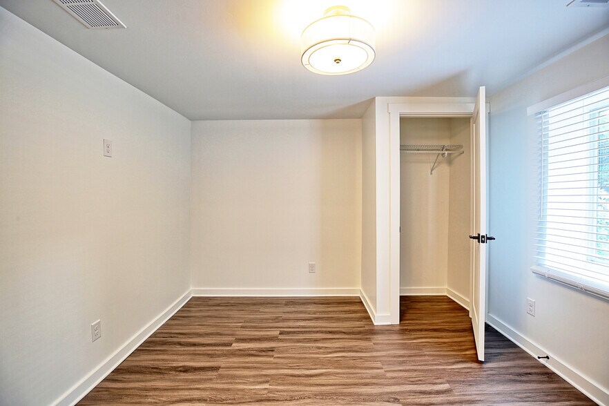 More Photos Of 1026 Ashby Grv SW, Atlanta Apartments For Sale