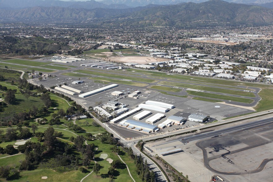 More Photos Of 1615 McKinley Ave, La Verne Airport For Lease