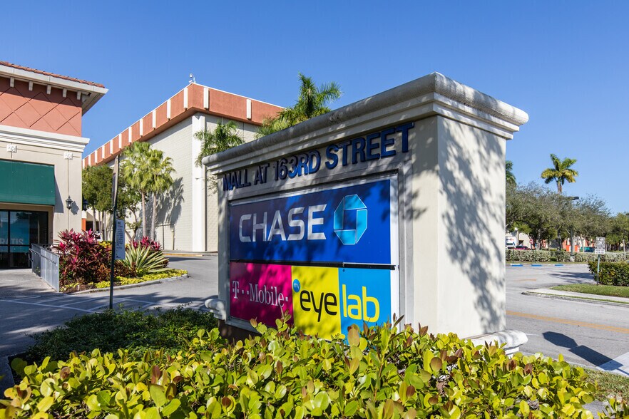 More Photos Of 1205-1425 NE 163rd St, North Miami Beach General Retail For Lease