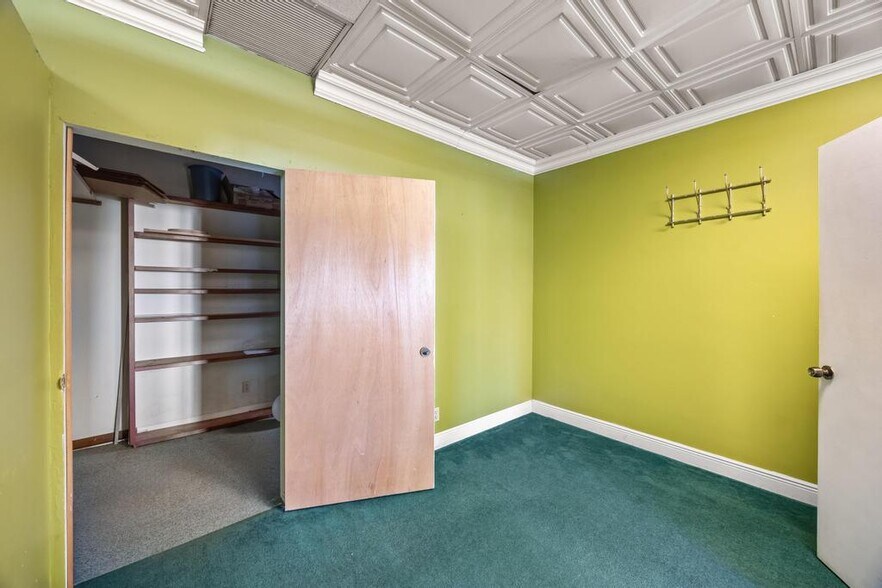 More Photos Of 4066 Broward Blvd, Fort Lauderdale Storefront Retail Office For Lease