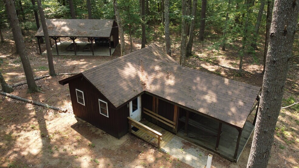 More Photos Of 12 W Shore Park Rd, Kingston Specialty For Sale