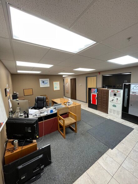 More Photos Of 4475 W 58th Ave, Arvada Light Distribution For Sale