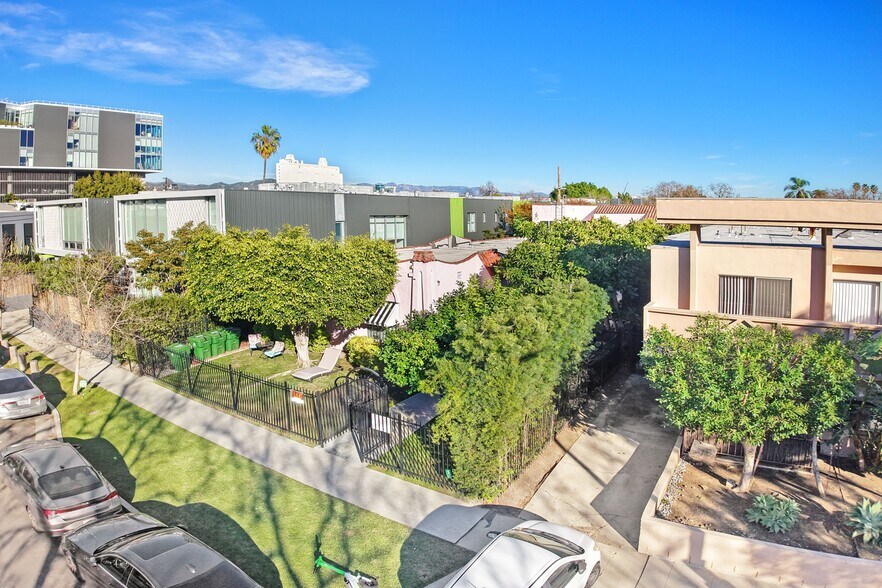 More Photos Of 846-848 N Sycamore Ave, Los Angeles Apartments For Sale