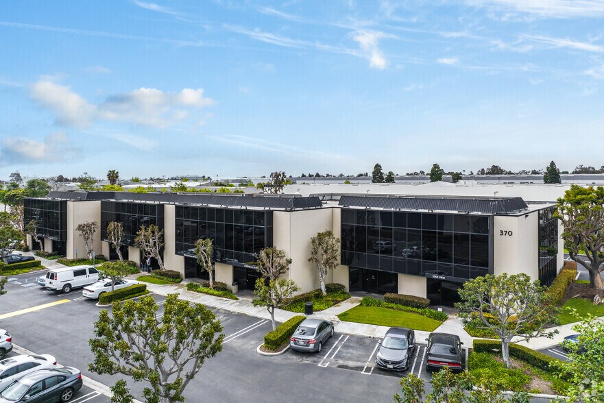 More Photos Of 350 S Crenshaw Blvd, Torrance Unknown For Lease