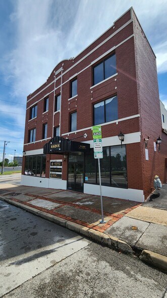 More Photos Of 1120 S Boston Ave, Tulsa Office For Sale