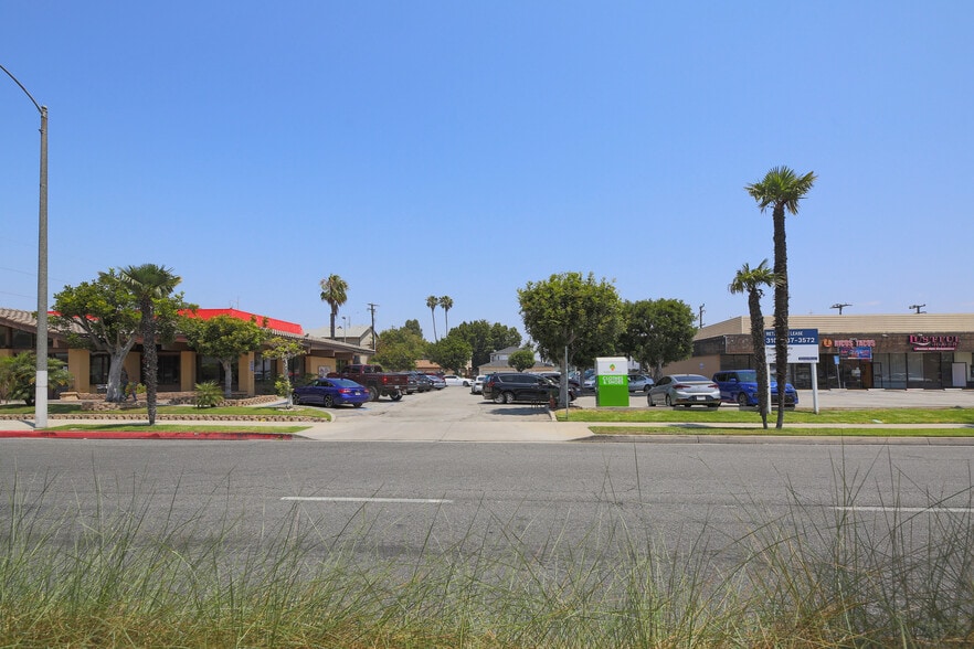 More Photos Of 605-619 W Manchester Blvd, Inglewood Unknown For Lease