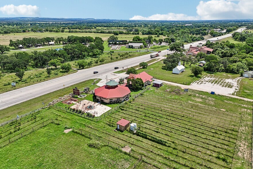 More Photos Of 10207 E Hwy 290, Fredericksburg Freestanding For Sale