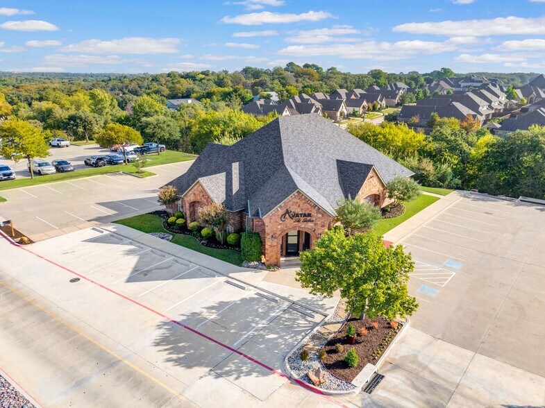 More Photos Of 8624 Davis Blvd, North Richland Hills General Retail For Lease