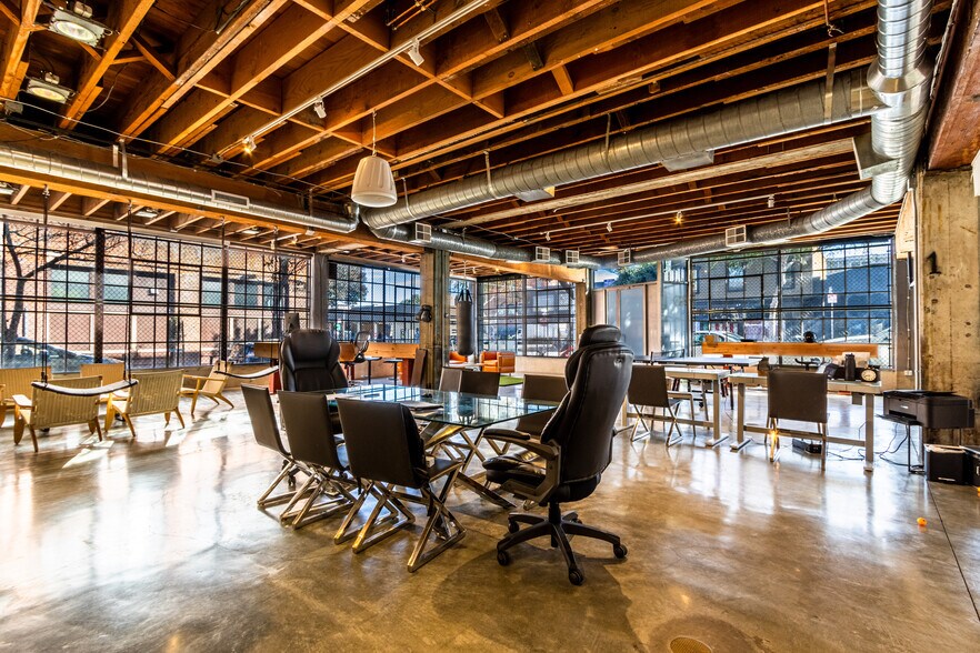 More Photos Of 1122-1126 Folsom St, San Francisco Industrial For Sale
