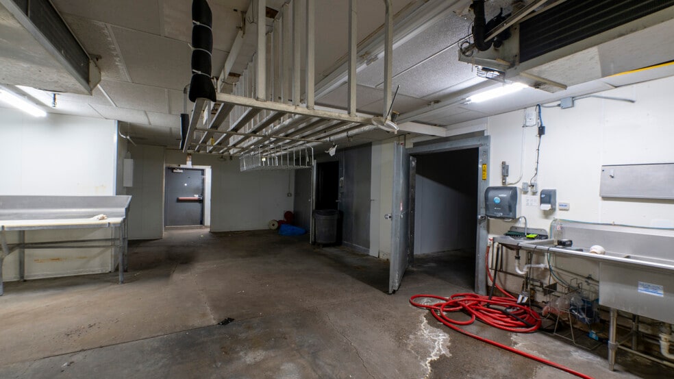 More Photos Of 2106 Valley Dr E, Miles City General Retail For Sale