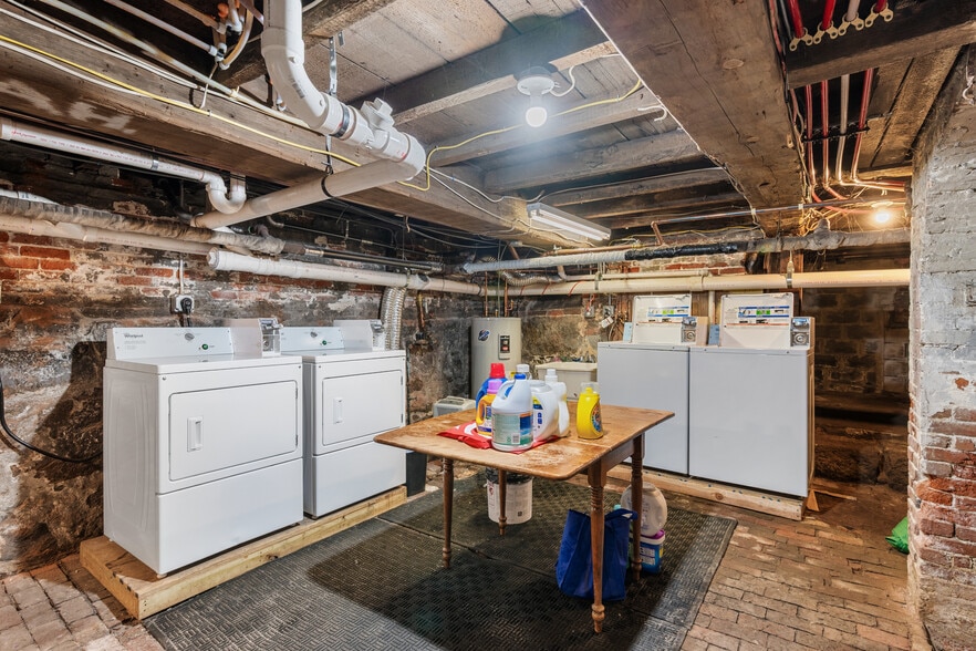 More Photos Of 401 Essex St, Salem Apartments For Sale