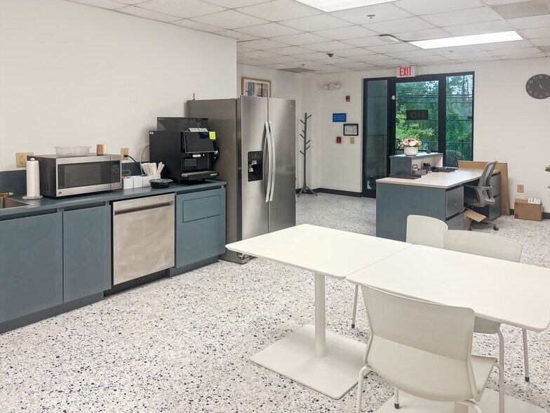 More Photos Of 517 S Greensboro St, Carrboro Coworking Space