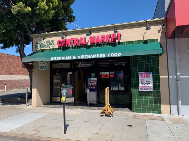 More Photos Of 517 S B St, San Mateo Convenience Store For Sale