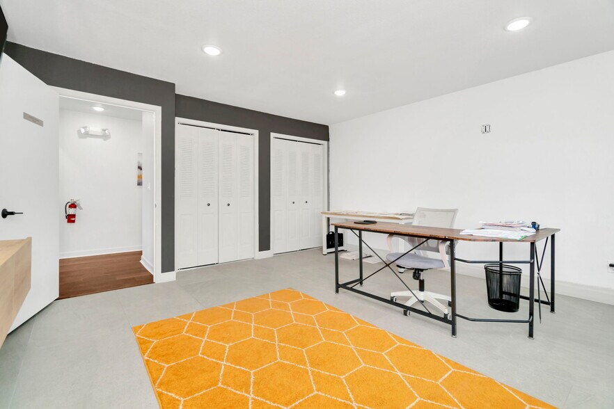 More Photos Of 5401 S Dale Mabry Hwy, Tampa Medical For Sale