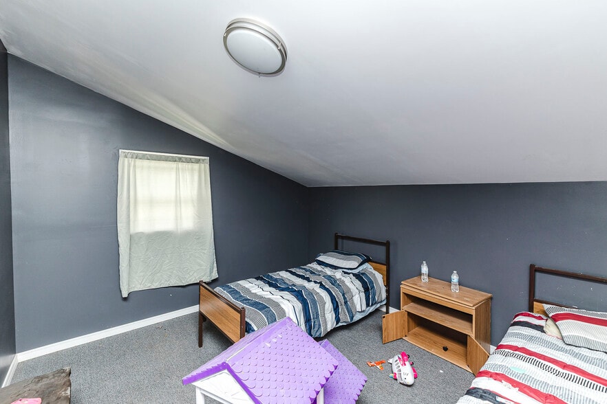 More Photos Of 1663 Georgia Rd, Humboldt Specialty For Sale