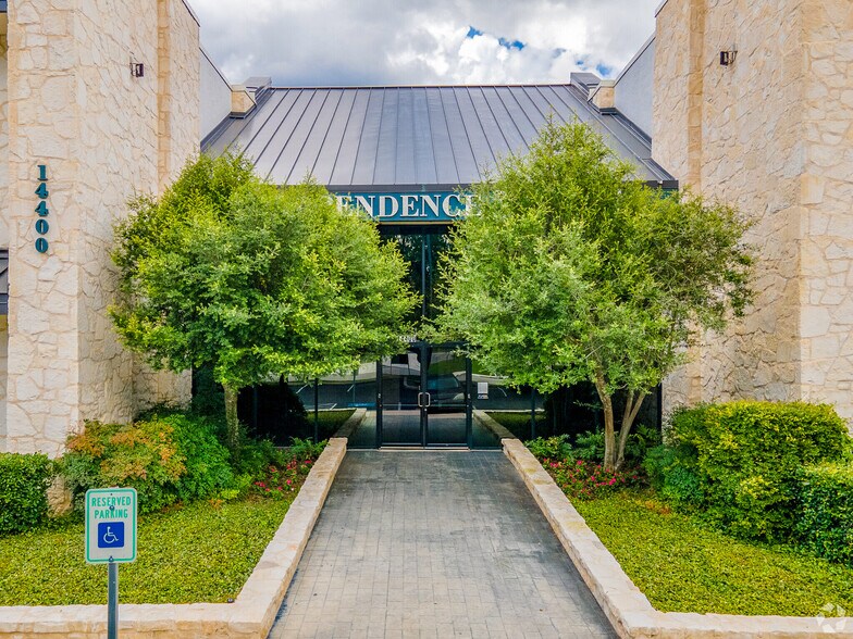 More Photos Of 14400 Northbrook Dr., San Antonio Unknown For Lease