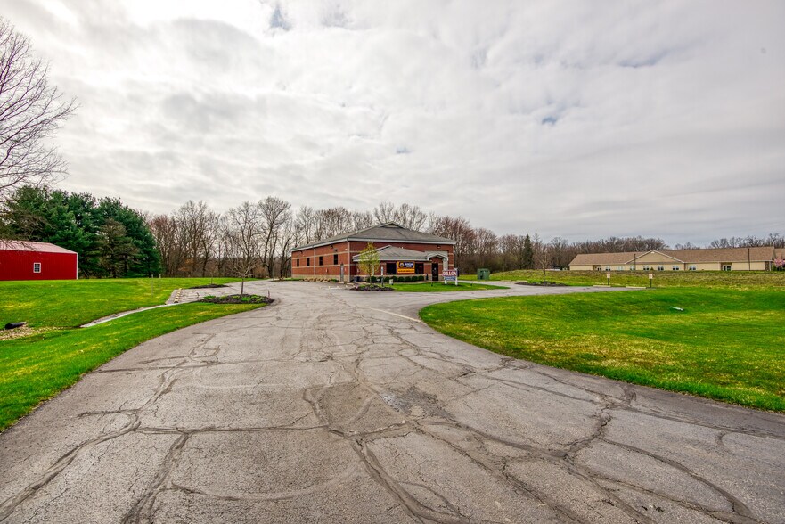 More Photos Of 5071 OH-43 Rd, Kent Auto Repair For Sale