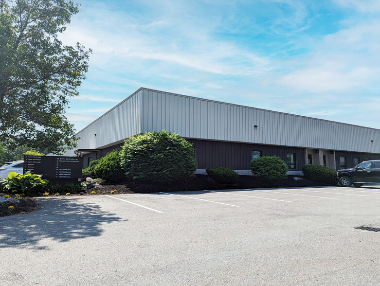 Primary Photo Of 4 Townsend West, Nashua Warehouse For Lease