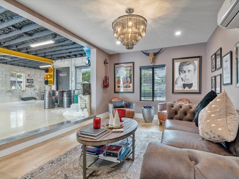 More Photos Of 2404 Hollywood Blvd, Hollywood Loft Creative Space For Lease