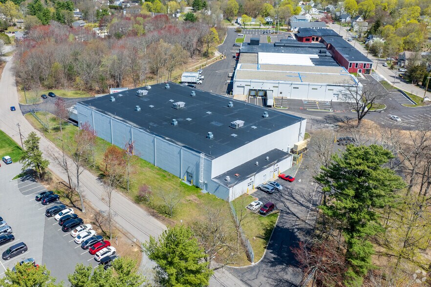 More Photos Of 29 Hayward St, Franklin Warehouse For Lease