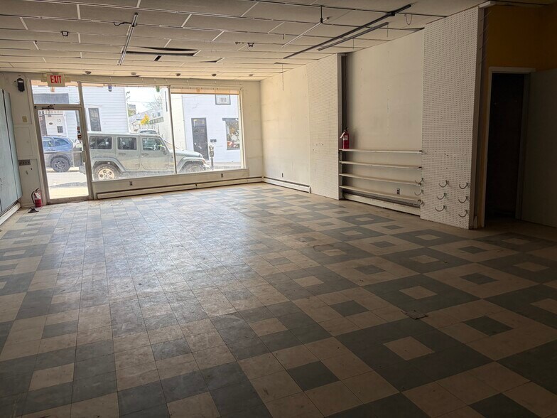 More Photos Of 10 Coryell st, Lambertville General Retail For Sale
