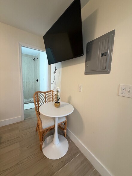 More Photos Of 2502 Tamarind Dr, Hutchinson Island Hotel For Sale