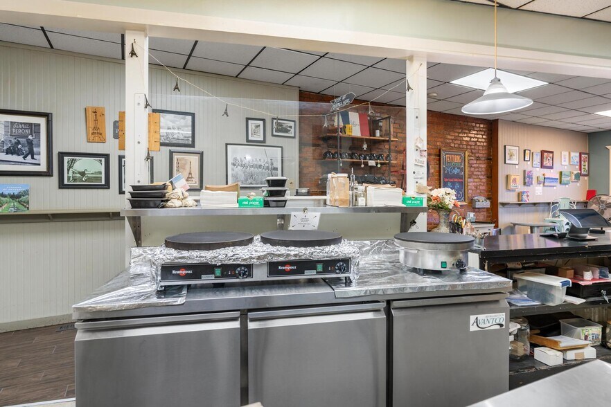 More Photos Of 110 S Lake St, Boyne City Restaurant For Sale