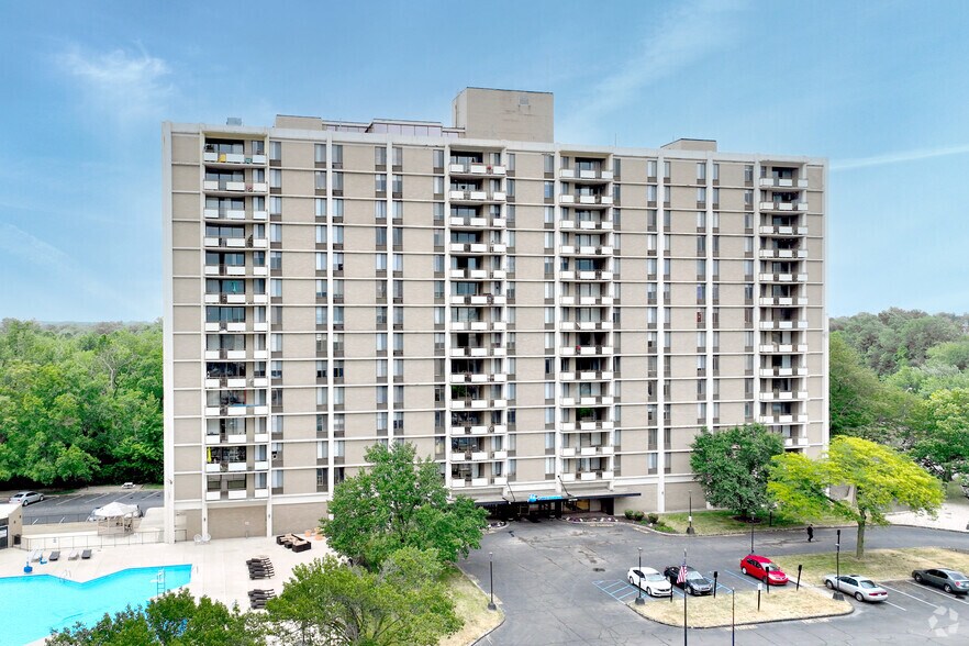 More Photos Of 101 Three Rivers N, Fort Wayne Apartments For Lease