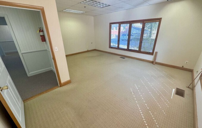 More Photos Of 898 Ethan Allen Hwy, Ridgefield Medical For Sale