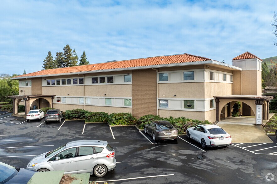 Primary Photo Of 9260 Alcosta Blvd, San Ramon Medical For Lease
