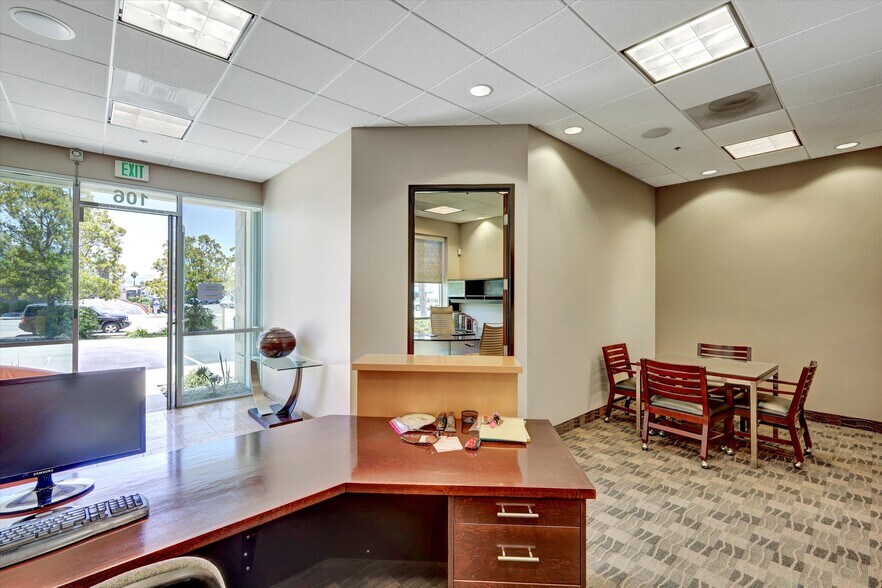 More Photos Of 250 S Pacific St, San Marcos Flex For Lease