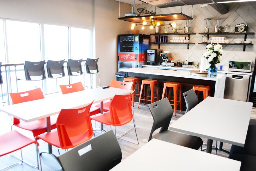 More Photos Of 15500 Voss Rd, Sugar Land Unknown For Sale