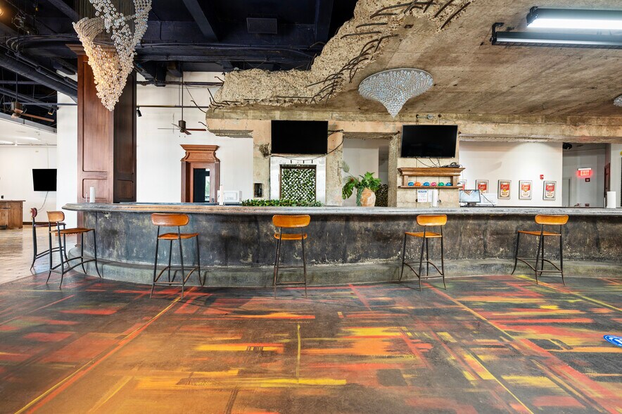 More Photos Of 500 N Water St, Corpus Christi Office For Lease