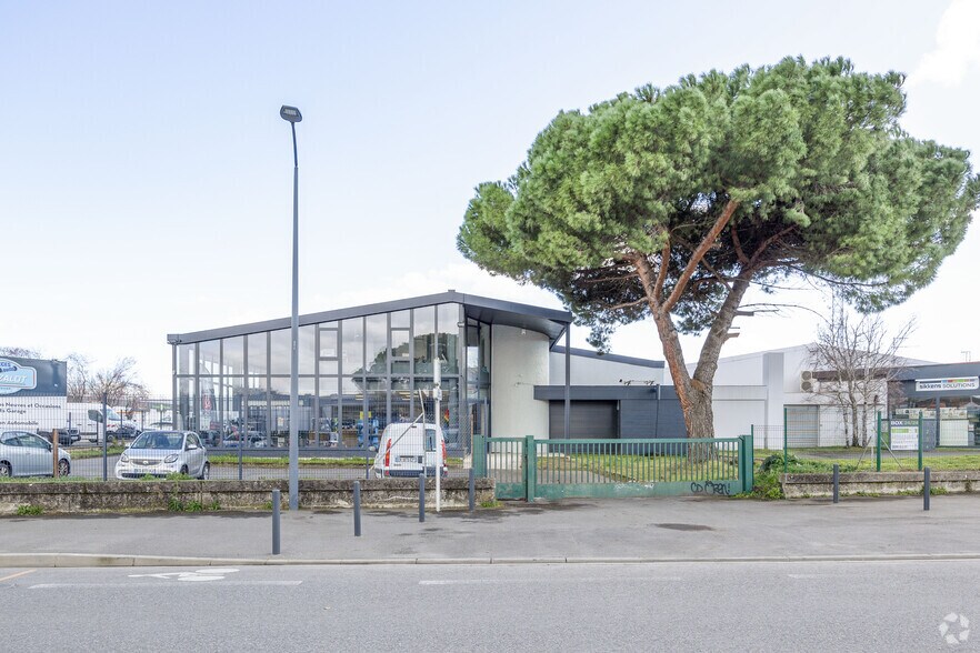 More Photos Of 18 Avenue Didier Daurat, Toulouse Office For Lease